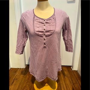 Eddie Bauer WOMENS size Medium cotton shirt with 3/4 sleeves. Chest 36”